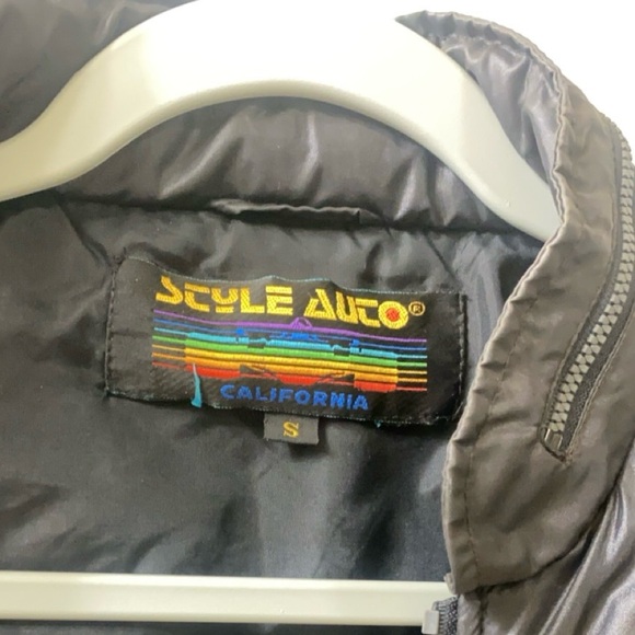 COPY - Vintage Corvette Racing Jacket and Hat - Picture 11 of 16